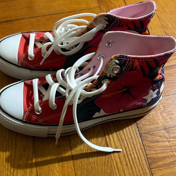 Converse Red and Pink Floral High-Tops - Picture 3 of 5